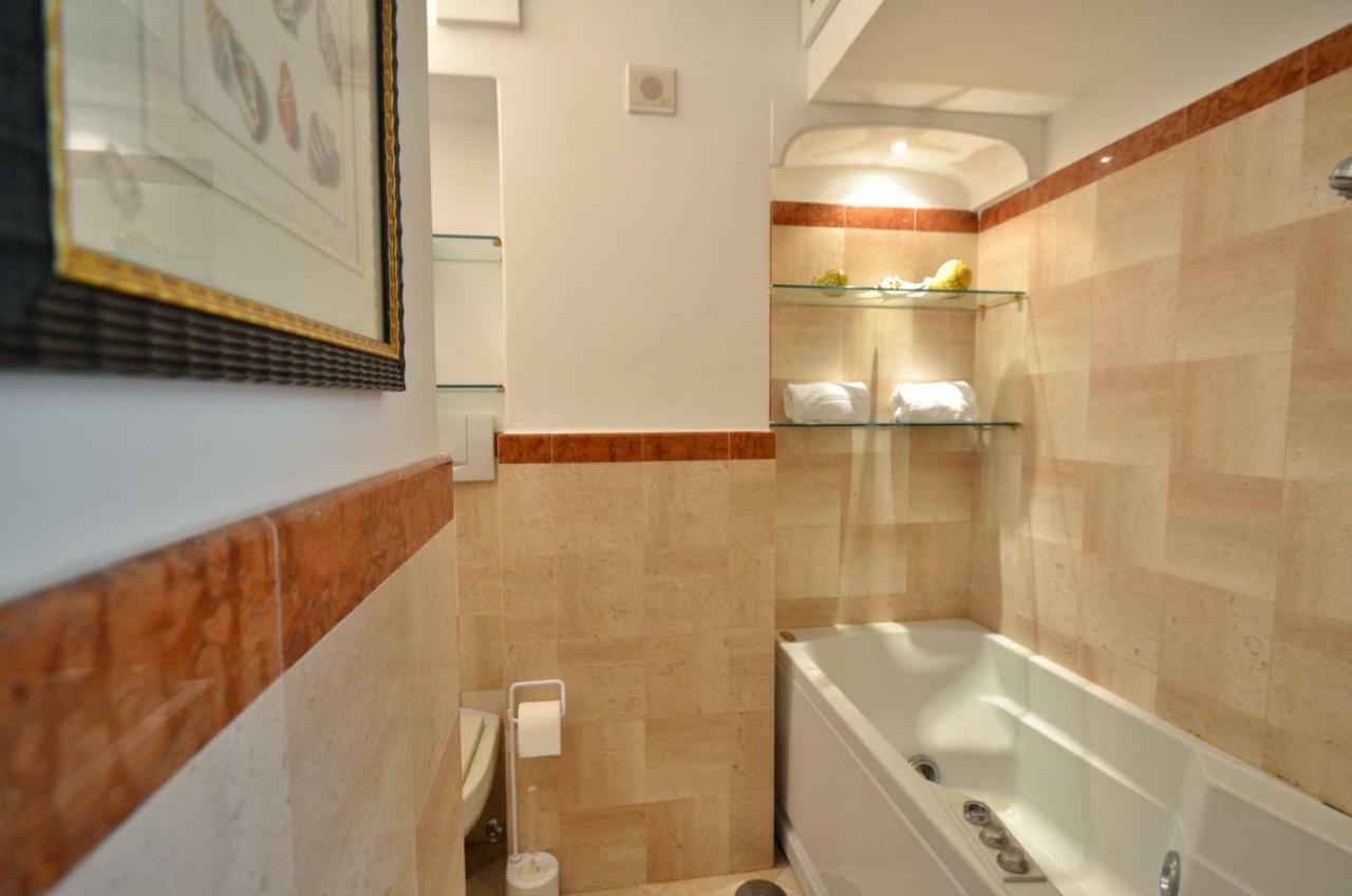 カプリCasa Gadeamus Via Le Botteghe 12アパートメント エクステリア 写真