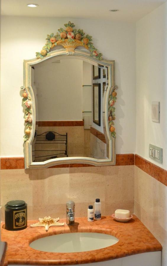 カプリCasa Gadeamus Via Le Botteghe 12アパートメント エクステリア 写真
